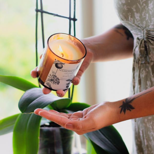 Amber Glass Candle - Wooden lid - Black & White Massage candle - Jasmine & Neroli